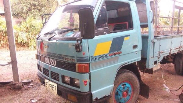 ขาย Isuzu NKR 110 รถพร้อมใช้ภาษีเต็ม เอกสารครบ ขาย Isuzu NKR 110 รถพร้อมใช้ภาษีเต็ม เอกสารครบ