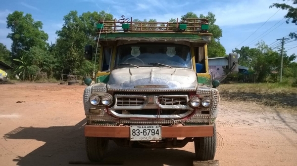 ขายเทนเลอร์ 10 ล้อหัวยาว 2 เพลาใหญ่จัมโบ้ เครื่อง HO7C 180 แรงม้า คัสซีสวย คานหน้าใหญ่ สโลว์อินเตอร์ พาวเวอร์ ยางเต็ม ทะเบียนเต็มพร้อมโอนครับ