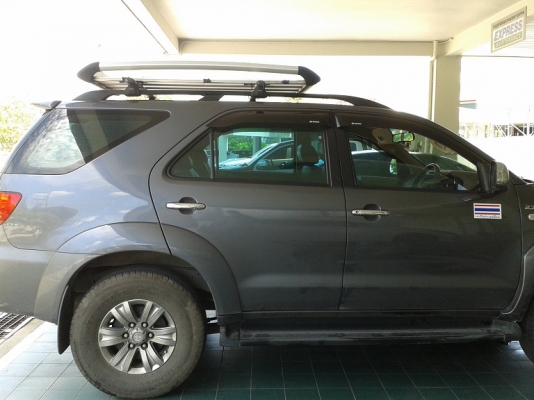 ขายแลคหลังคา Toyota fortuner แท้ ทูเล่