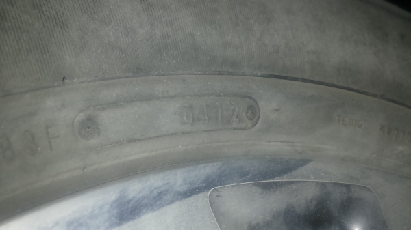 ขาย แม็กซ์พร้อมยาง นาวาร่า 9000