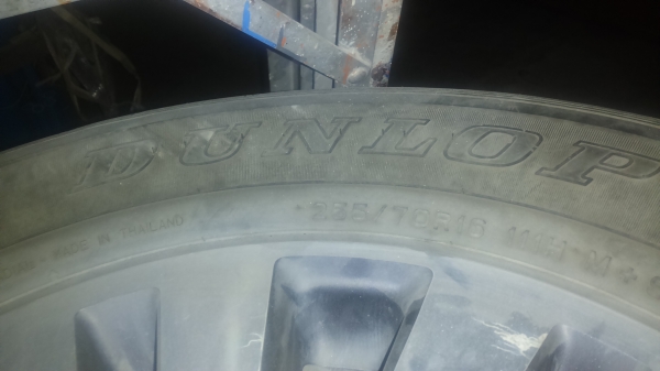 ขาย แม็กซ์พร้อมยาง นาวาร่า 9000 ขาย แม็กซ์พร้อมยาง นาวาร่า 9000