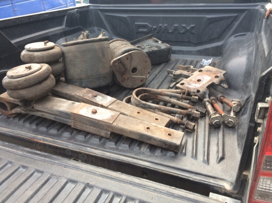 ขายชุดถุงลมยกล้อสิบล้อลูกพ่วงใส่ได้เลย