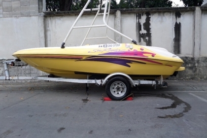 ขาย เรือ JET BOAT F16XR พร้อมเครื่อง MERCURY 175 นำเข้าจากญี่ปุ่น สภาพพร้อมใช้ ราคา 185,000