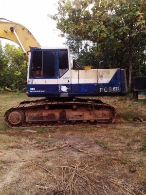 **520,000 บ.ต่อรอง**ขายแบคโฮ KOMATSU PC200-5 เครื่องเดิมปั้มเดิม ไฟฟ้าตัด เครื่องดีแรง แน่น ปั้มดี แรง ทำงานดี ไม่โหลด บูมอาร์มดีไม่ปะไม่ดาม บุ้งกี๋หนาไม่ผุ เอวแน่น ไม่แตกไม่ร้าว ช่วงล่าง70-80\% โซ่ดี เฟรมหรา แทร็กบาง โรลเลอร์ดี ครบ สป็อคเก็ต ใช้ได้อีกยาว **520,000 บ.ต่อรอง**ขายแบคโฮ KOMATSU PC200-5 เครื่องเดิมปั้มเดิม ไฟฟ้าตัด เครื่องดีแรง แน่น ปั้มดี แรง ทำงานดี ไม่โหลด บูมอาร์มดีไม่ปะไม่ดาม บุ้งกี๋หนาไม่ผุ เอวแน่น ไม่แตกไม่ร้าว ช่วงล่าง70-80\% โซ่ดี เฟรมหรา แทร็กบาง โรลเลอร์ดี ครบ สป็อคเก็ต ใช้ได้อีกยาว