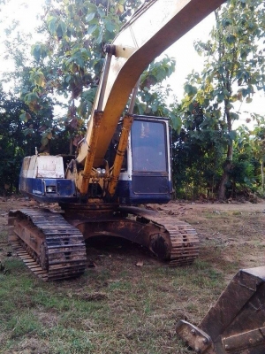 **520,000 บ.ต่อรอง**ขายแบคโฮ KOMATSU PC200-5 เครื่องเดิมปั้มเดิม ไฟฟ้าตัด เครื่องดีแรง แน่น ปั้มดี แรง ทำงานดี ไม่โหลด บูมอาร์มดีไม่ปะไม่ดาม บุ้งกี๋หนาไม่ผุ เอวแน่น ไม่แตกไม่ร้าว ช่วงล่าง70-80\% โซ่ดี เฟรมหรา แทร็กบาง โรลเลอร์ดี ครบ สป็อคเก็ต ใช้ได้อีกยาว **520,000 บ.ต่อรอง**ขายแบคโฮ KOMATSU PC200-5 เครื่องเดิมปั้มเดิม ไฟฟ้าตัด เครื่องดีแรง แน่น ปั้มดี แรง ทำงานดี ไม่โหลด บูมอาร์มดีไม่ปะไม่ดาม บุ้งกี๋หนาไม่ผุ เอวแน่น ไม่แตกไม่ร้าว ช่วงล่าง70-80\% โซ่ดี เฟรมหรา แทร็กบาง โรลเลอร์ดี ครบ สป็อคเก็ต ใช้ได้อีกยาว