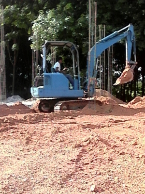 ขายด่วนรถแมคโครโกเบ28แรงรุ่น2