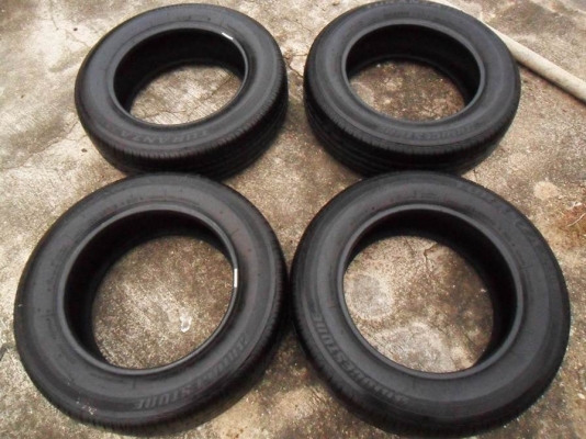 ยางขอบ15 ปี12 บริดสโตน195-65 R15ปี12 เส้นละ350บ(4เส้น1,400บ) ยางขอบ15 ปี12 บริดสโตน195-65 R15ปี12 เส้นละ350บ(4เส้น1,400บ)