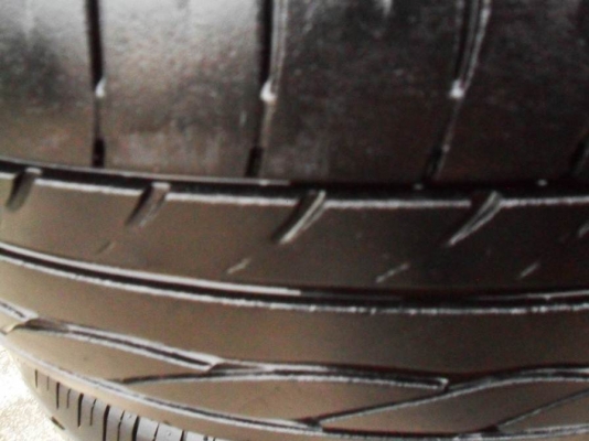 ยางขอบ15 ปี12 บริดสโตน195-65 R15ปี12 เส้นละ350บ(4เส้น1,400บ) ยางขอบ15 ปี12 บริดสโตน195-65 R15ปี12 เส้นละ350บ(4เส้น1,400บ)