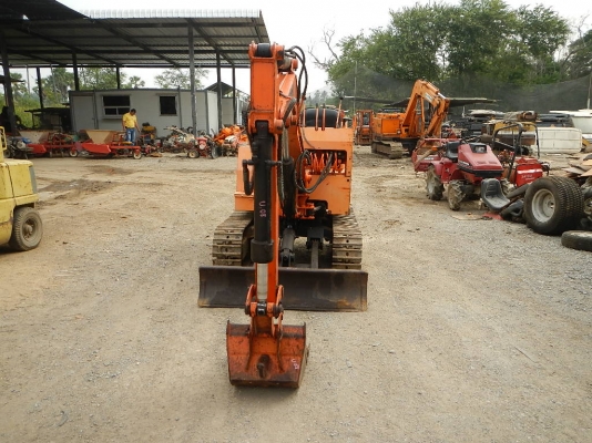 ขายรถขุด BACKHOE HITACHI UH-M8 พร้อมใช้งาน ขายรถขุด BACKHOE HITACHI UH-M8 พร้อมใช้งาน