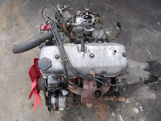 ขายเครื่องยนต์กระบะเล็กมาสด้าแฟมิเลีย 9850 บาท