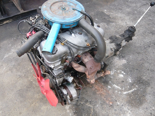 ขายเครื่องยนต์กระบะเล็กมาสด้าแฟมิเลีย 9850 บาท