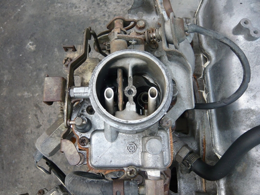 ขายเครื่องยนต์กระบะเล็กมาสด้าแฟมิเลีย 9850 บาท