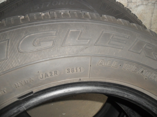 ยาง GoodYear 215/70R16ปี11 สวยๆ 4 เส้น ราคา 2500 บาท