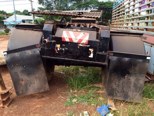 ขายด่วน. แชชีหางพ่วงพร้อมเล่ม