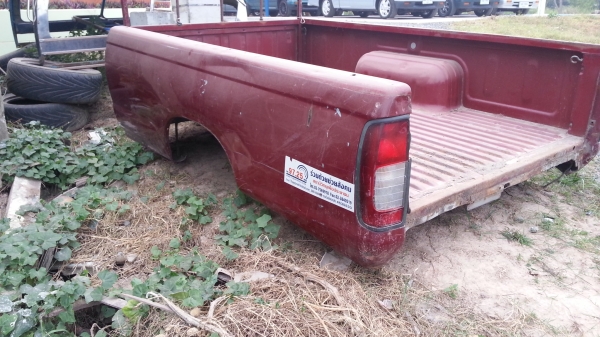 ลูกกระบะ ฟรอนเทียร์ ตัวแรกตาลึก ตอนเดียว ลูกกระบะ ฟรอนเทียร์ ตัวแรกตาลึก ตอนเดียว