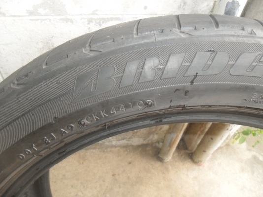 ยาง BRIDGESTONE 255/45R20ปี10 สวยๆ 1 คู่ ราคา 2300 บาท