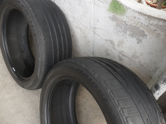 ยาง BRIDGESTONE 255/45R20ปี10 สวยๆ 1 คู่ ราคา 2300 บาท