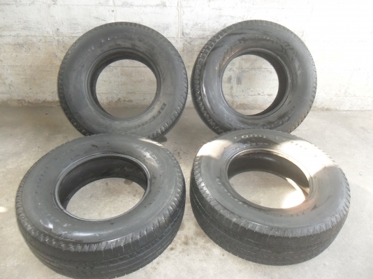 ยาง BFGoodrich 265/70R16ปี11 สวยๆ 4 เส้น ราคา 2800 บาท