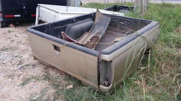 ลูกกระบะ ฟรอนเทียร์ แคป มีพื้นปูกระบะ Max Linerให้