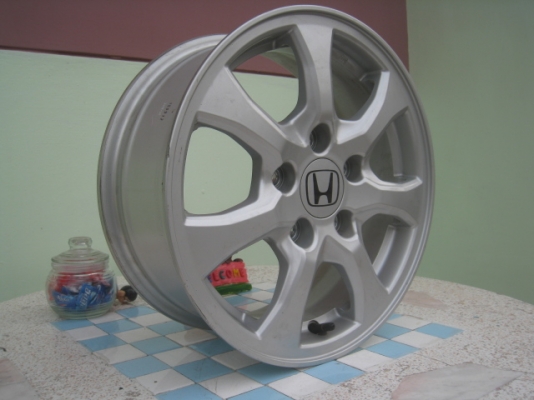 ขายล้อแม็กป้ายแดง Civic fb 15"ใส่ vigo,suzuki carry pickup ได้ครับ สนใจติดต่อเล็กคลองสามครับ 081-3747940