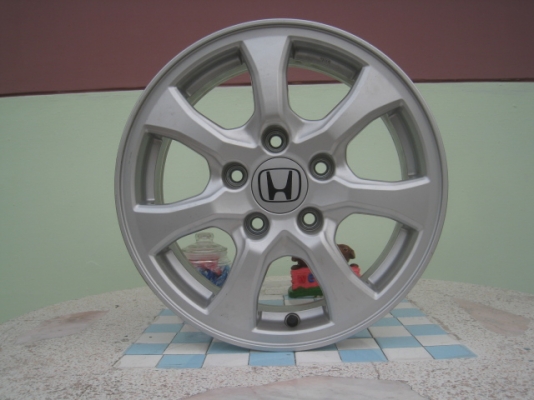 ขายล้อแม็กป้ายแดง Civic fb 15"ใส่ vigo,suzuki carry pickup ได้ครับ สนใจติดต่อเล็กคลองสามครับ 081-3747940
