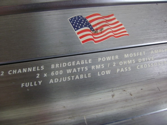 เพาเวอร์แอมป์ 1200 watts.