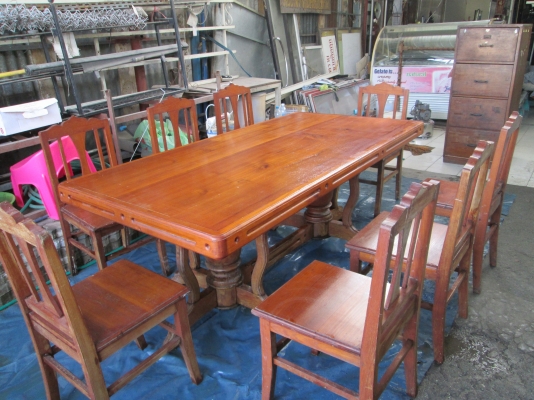 ขอขอบคุณพี่เพลินสวนเสือศรีราชา   เดี๋ยวไปส่งครับ  โต๊ะทานอาหาร  งานฝีมือ   ไม่มีตำหนิ  สภาพใหม่มาก  ขายถูก