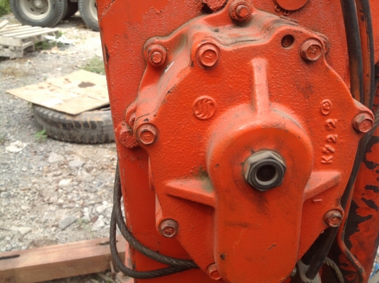 เครนติดหลังรถบรรทุก  UNIC  A209542   รุ่น 2 ปอก  หกเหลี่ยม