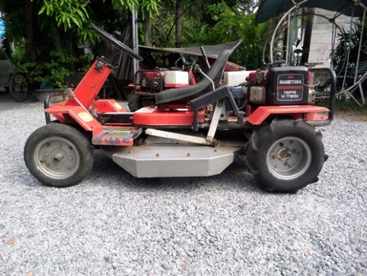 รถตัดหญ้าแบบนั่งขับ MAMETORA เครื่อง 14 แรง และ 16 แรง