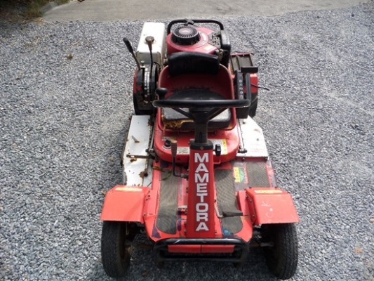 รถตัดหญ้าแบบนั่งขับ MAMETORA เครื่อง 14 แรง และ 16 แรง