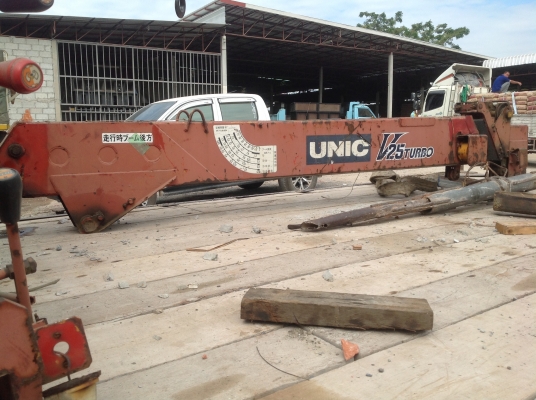 เครนติดหลังรถบรรทุก V25 TURBO  4ปอก3 ชัก  เก่านอก มีตำหนิ