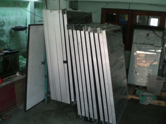 ขายแผ่นโซล่าเซลล์ของใหม่มือหนึ่งนำเข้า JAPAN