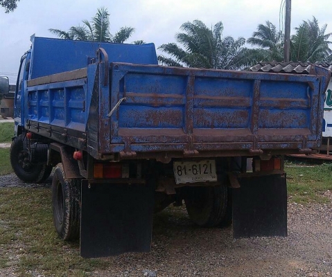 หกล้อดั้ม ISUZU-NPR130เทอร์โบว์ รถห้าวแท้ ปี48 สภาพดีสวยๆเต็มสรูตพร้อมใช้งาน ทะเบียนพร้อมใช้งาน