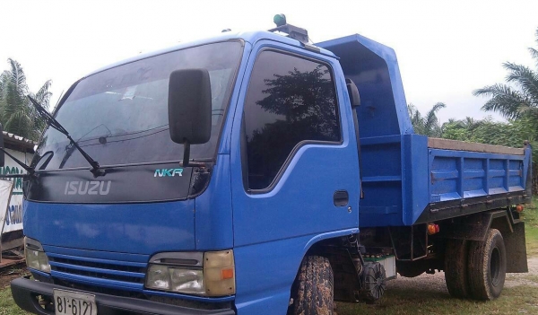 หกล้อดั้ม ISUZU-NPR130เทอร์โบว์ รถห้าวแท้ ปี48 สภาพดีสวยๆเต็มสรูตพร้อมใช้งาน ทะเบียนพร้อมใช้งาน