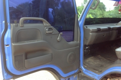 หกล้อดั้ม ISUZU-NPR130เทอร์โบว์ รถห้าวแท้ ปี48 สภาพดีสวยๆเต็มสรูตพร้อมใช้งาน ทะเบียนพร้อมใช้งาน