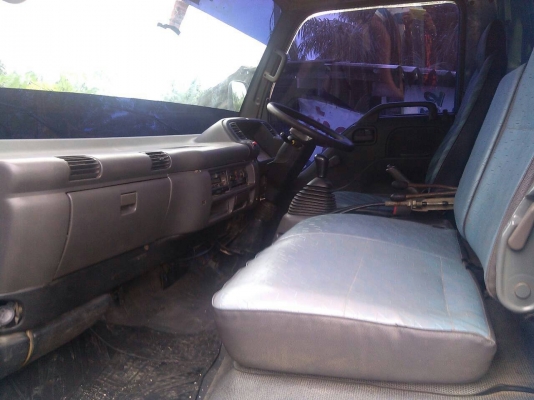 หกล้อดั้ม ISUZU-NPR130เทอร์โบว์ รถห้าวแท้ ปี48 สภาพดีสวยๆเต็มสรูตพร้อมใช้งาน ทะเบียนพร้อมใช้งาน