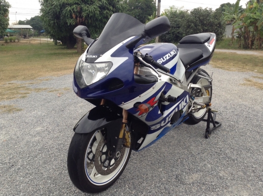 ธารนนทบุรี///ขาย suzuki gsx r1000 k1 สภาพนางฟ้า แรงๆมันๆครับ ระบบไฟระบบเครื่องสมบูรณ์ทุกจุด พร้อมออกทริปหน้าหนาวครับ ราคา 129,000 บาท อินวอยท์+สรรพสารมิตร