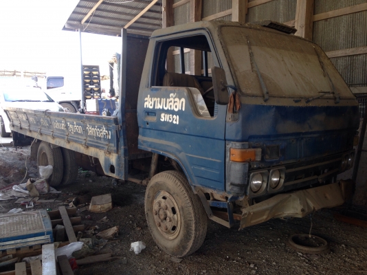 ขาย 6 ล้อ Toyota เครื่องดี แชสซีสวยทั้งเส้น เอกสารครบ ภาษีเต็ม