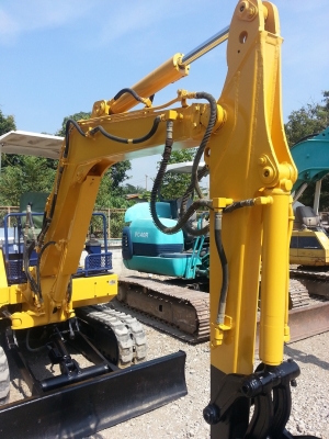 ขายด่วน KOMATSU PC 20-6 สภาพสวยมากพร้อมใช้ นำเข้าจากญี่ปุ่น 090-986-2521 อ๊อบ ขายด่วน KOMATSU PC 20-6 สภาพสวยมากพร้อมใช้ นำเข้าจากญี่ปุ่น 090-986-2521 อ๊อบ