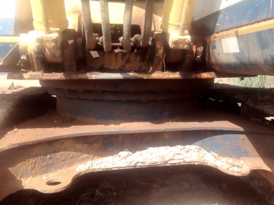 KOBELCO MARK III SK 100 Yutani ไฟฟ้าเต็ม หน้าจอครบ เครื่องเดิมปั๊มเดิมๆทำงานไม่มีโหลด ภายนอกสภาพดีบูมอาร์มไม่มีปะ ช่วงล่างเอวแน่นดี โซ่บูทใบแทรกประมาณ 70\% พร้อมทำงานได้เลย เอกสารใบอินวอย ราคาต่อรองได้ครับ