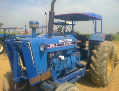รถไถFORD รุ่น6600 แท้เต็มตัว เสื้อลาย  สวยๆแน่นๆพร้อมเล่มทะเบียนสนใจ0810076640