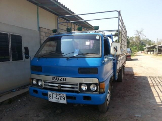 ลดกระหน่ำ ต้อนรัปปีใหม่ หกล้อ  Izusu 100 แรงรถประกอบ ยาว 5 เมตร พวงลัยเพาเวอร์