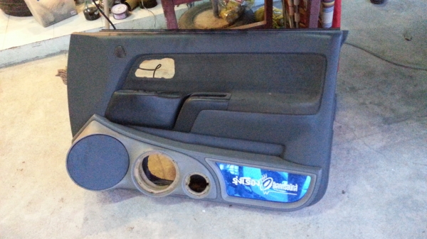 แผงประตูหน้าขวา เชพโคโรลาโด้