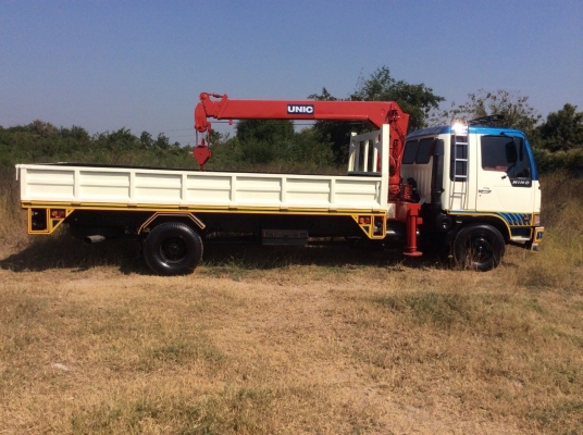 6ล้อ HINO เครน 4ปอก เครื่อง195 แรง เบรคจิฟฟี่ พวงมาลัยพาว์เวอร์ ยาง 825 กระบะยาว 5.30ม. เครื่องดี ครัทซีสวย ขาย 730,000 บาท