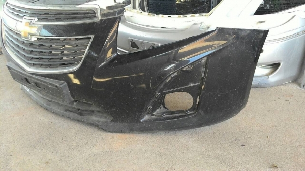 กันชนหน้า Chevrolet Cruze ของแท้มือสอง พร้อมตะแกรงช่องลม กระจัง โลโก้ กันชนหน้า Chevrolet Cruze ของแท้มือสอง พร้อมตะแกรงช่องลม กระจัง โลโก้