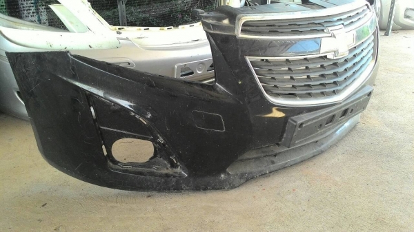 กันชนหน้า Chevrolet Cruze ของแท้มือสอง พร้อมตะแกรงช่องลม กระจัง โลโก้ กันชนหน้า Chevrolet Cruze ของแท้มือสอง พร้อมตะแกรงช่องลม กระจัง โลโก้