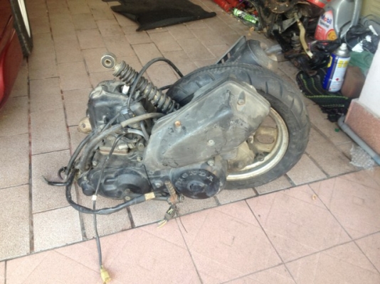 เครื่องอะไหล่ HONDA DIO AF28 ของมาจากญี่ปุ่นสภาพดีเเห้งๆครับ เครื่องอะไหล่ HONDA DIO AF28 ของมาจากญี่ปุ่นสภาพดีเเห้งๆครับ