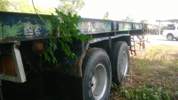 หาง 2 เพลา พื้นเรียบ พร้อมใช้งาน เจ้าของขายเองครับ สนใจสอบถามก่อนได้ครับ 0918070020 เอ็กซ์ครับ มี 2 หางครับ