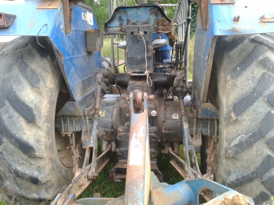 ขายรถไถฟอร์ด 6610  ( ด่วนๆเจ้าของร้อนเงินลดเหลือ 450,000 )