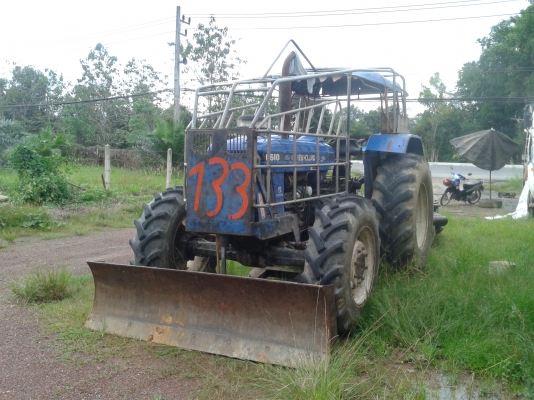 ขายรถไถฟอร์ด 6610  ( ด่วนๆเจ้าของร้อนเงินลดเหลือ 450,000 )